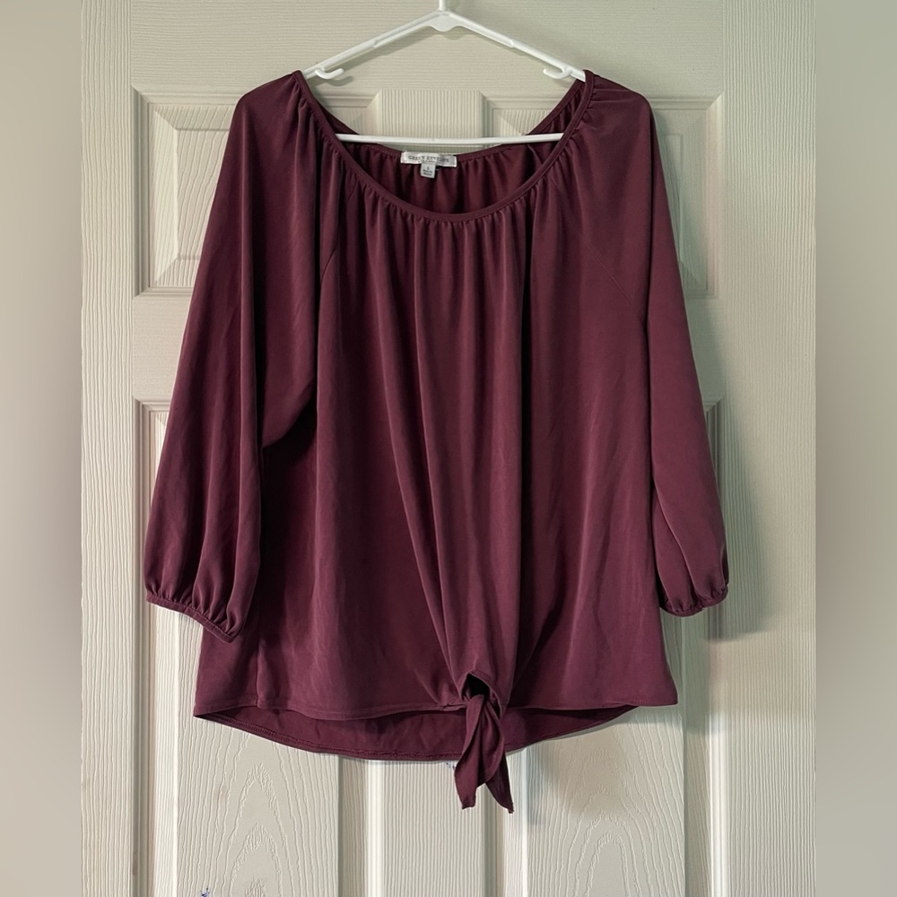 Maroon top, with peasant sleeves